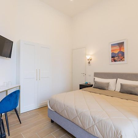 Blu Parthenope Suites Neapol Zewnętrze zdjęcie