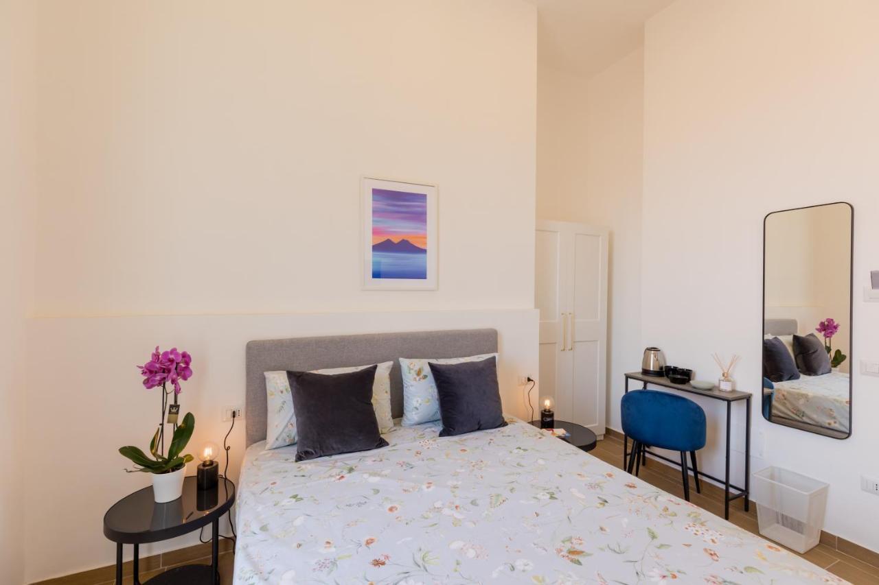 Blu Parthenope Suites Neapol Zewnętrze zdjęcie