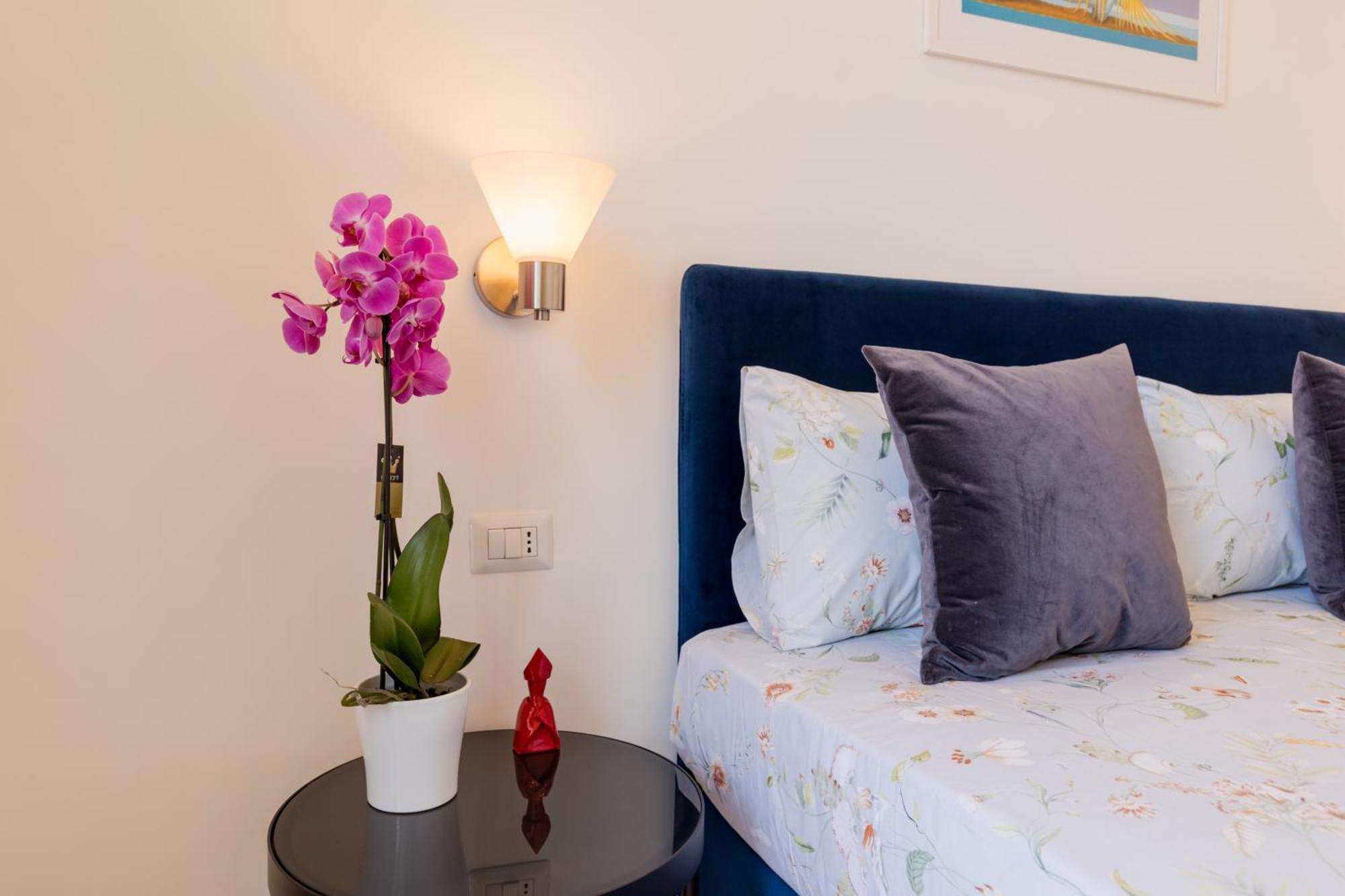 Blu Parthenope Suites Neapol Zewnętrze zdjęcie